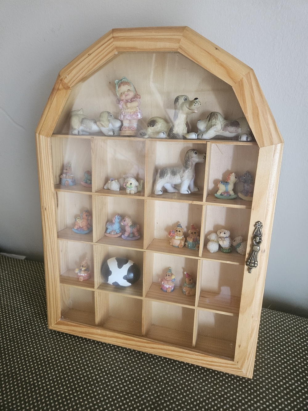 Wooden Trinket Shelf Display Cabinet with Glass Door - Natural